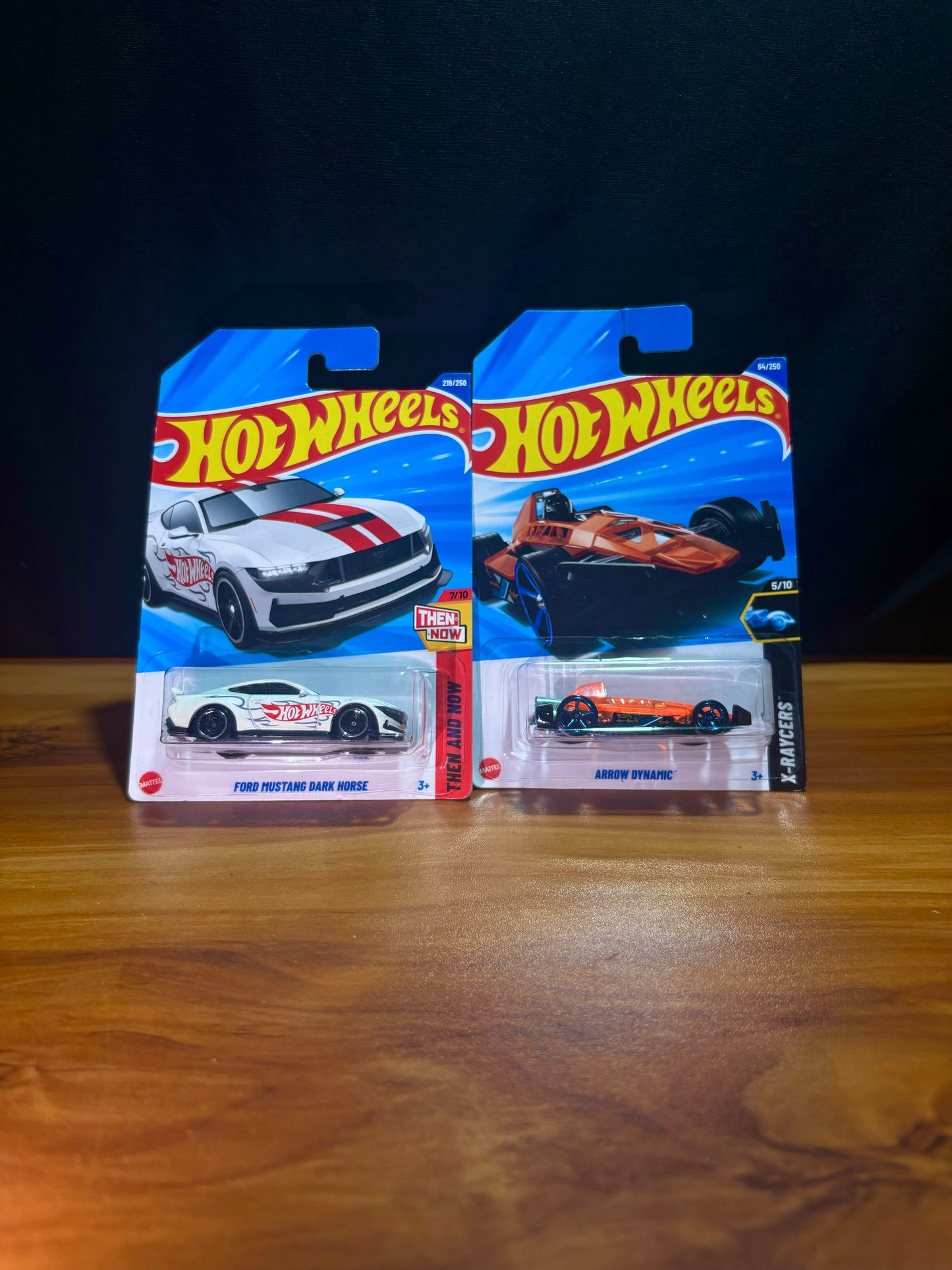 Ford Mustang Dark Horse & Arrow Dynamic Combo